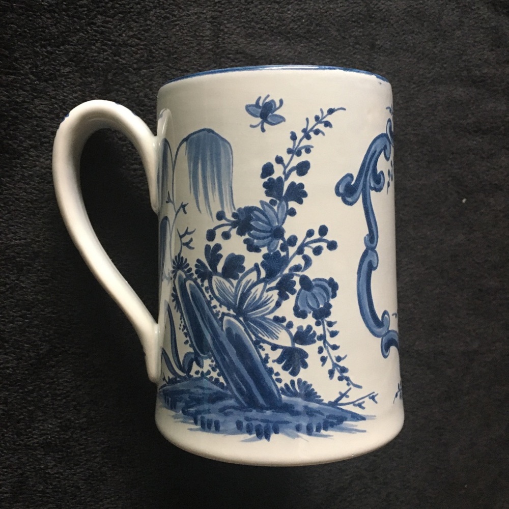 DELFT BLUE PORCELAIN COFFEE MUG W FLORAL DESIGN
